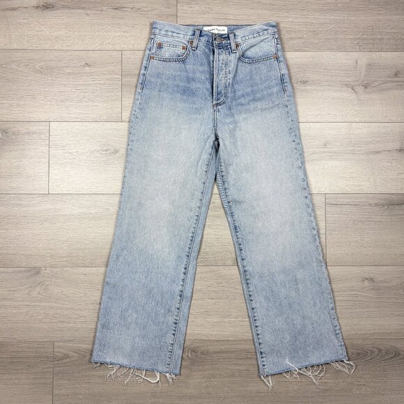 Aritzia Denim Forum Farrah Wide Leg Raw Hem Jeans Light Wash Size 27 - Picture 2 of 8
